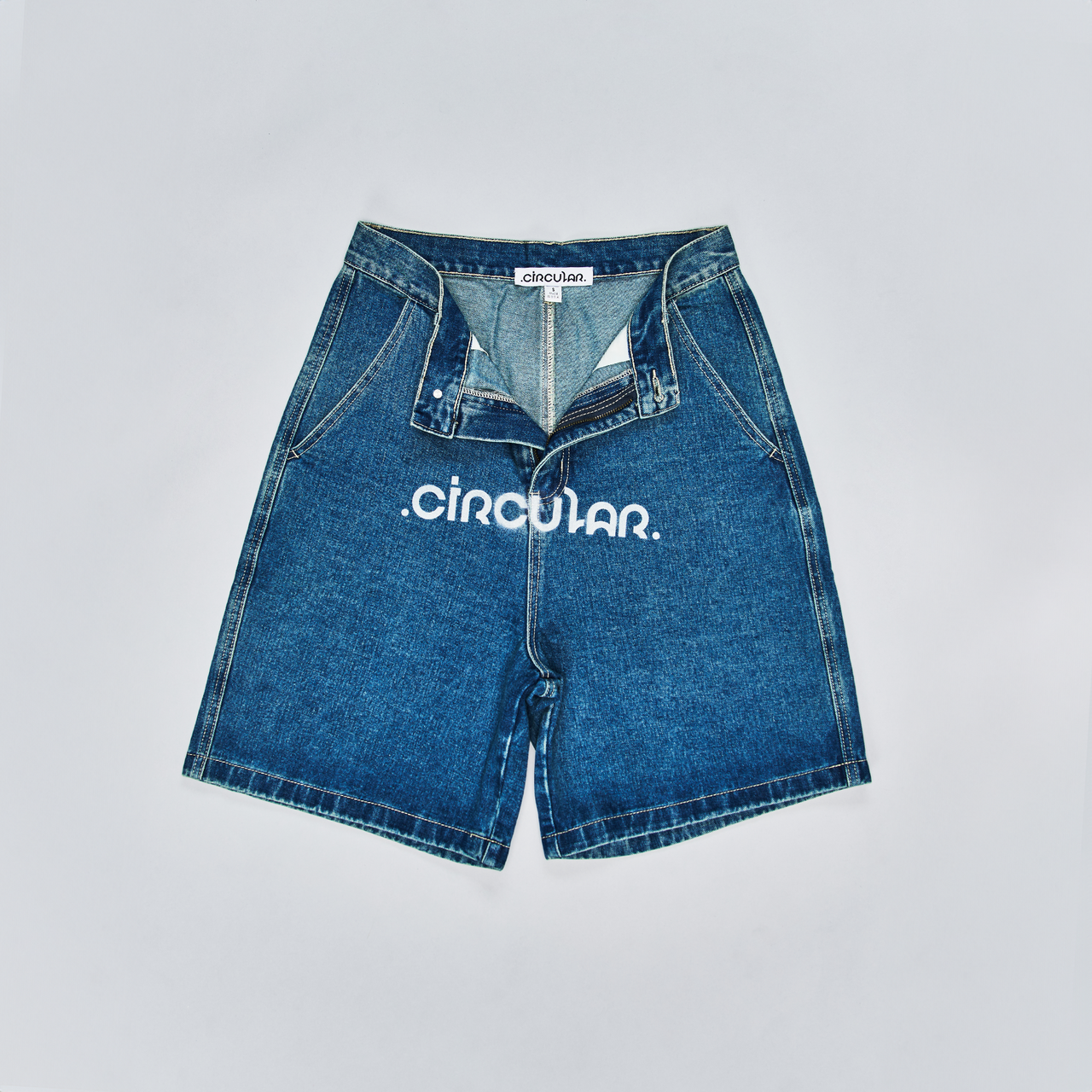 CIRCULAR DENIM SHORT